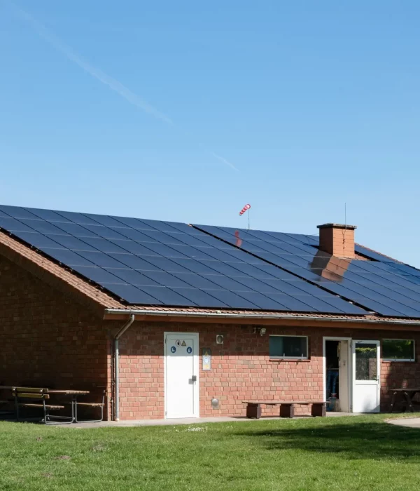 Photovoltaik_Werk_2026_Freibad_Dach_seitlich_III